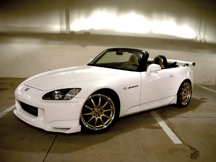 http://zivot.poradna.net/file/view/147-honda-s2000   -jpg